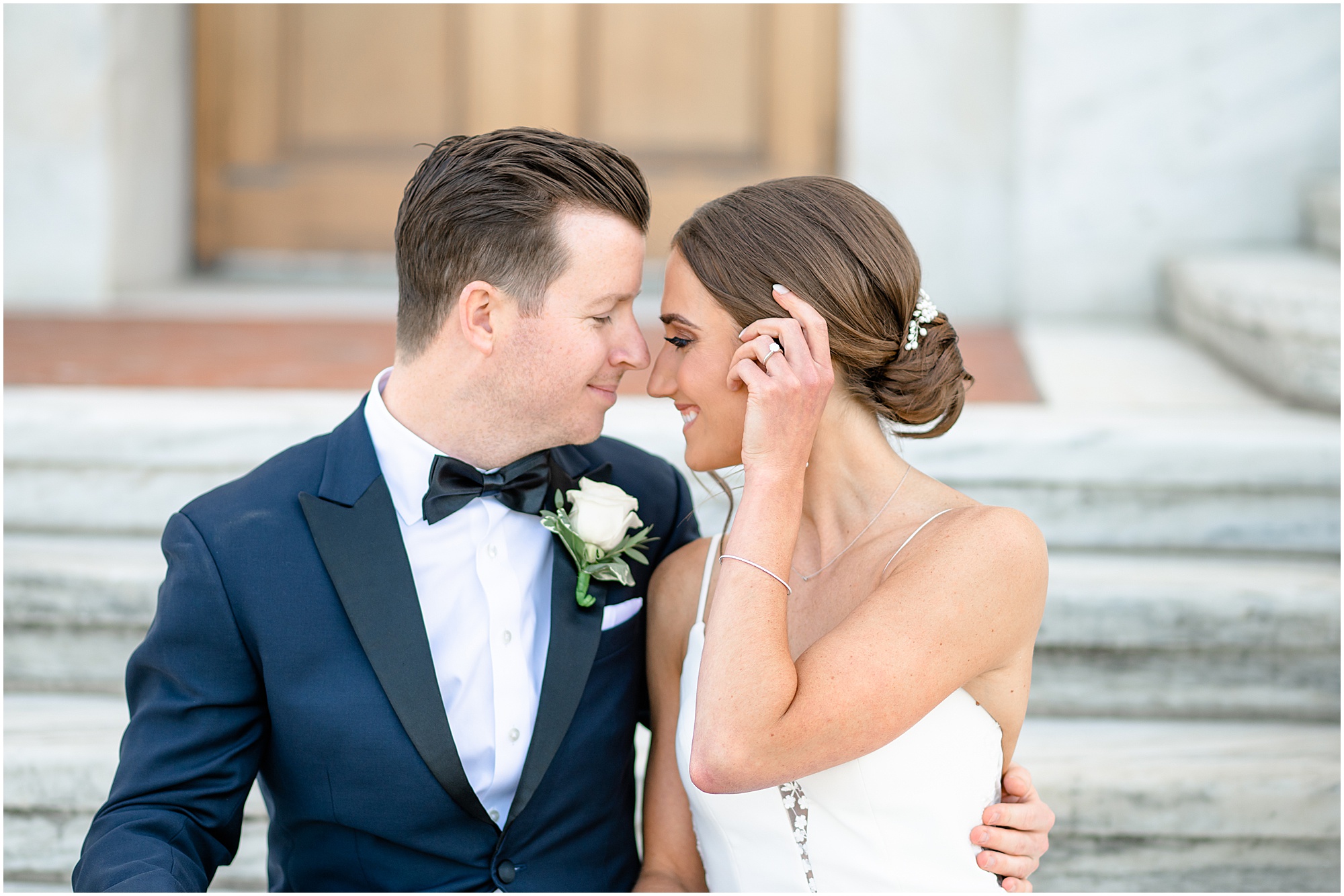 Meghan and Mike take romantic wedding portraits at the DIA for their Detroit wedding at the Eastern.